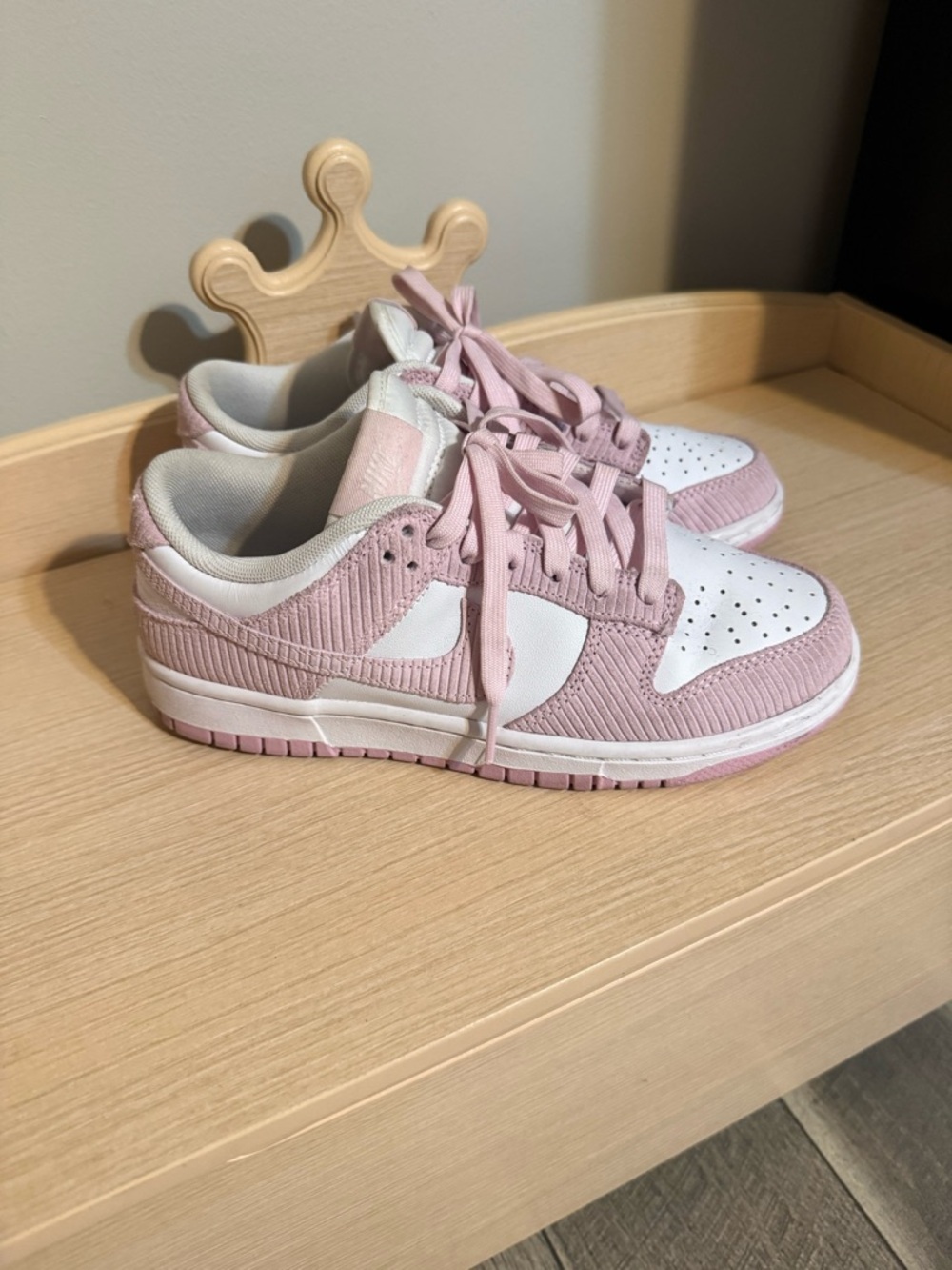 Nike Low-Top Pink and White Corduroy Sneakers